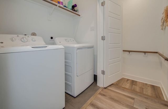 970 Highland Sound Lane, Houston, TX 77091