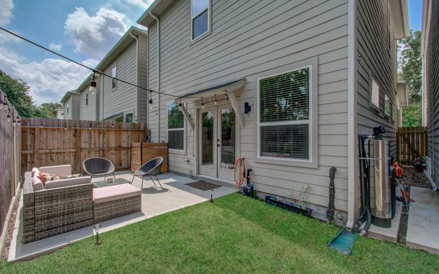 970 Highland Sound Lane, Houston, TX 77091