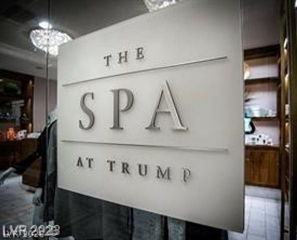 2000 North Fashion Show Drive 4010, Las Vegas, NV 89109