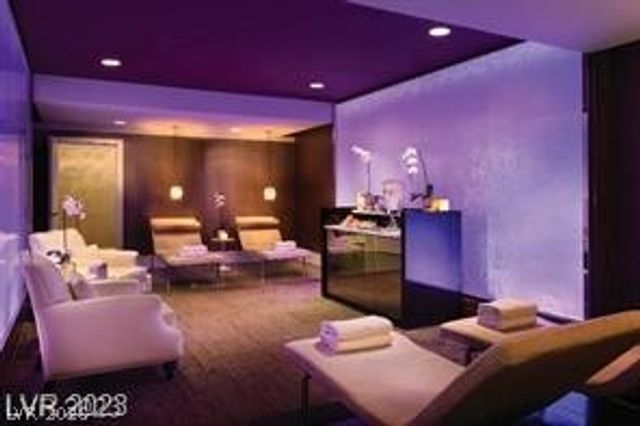 2000 North Fashion Show Drive 4010, Las Vegas, NV 89109