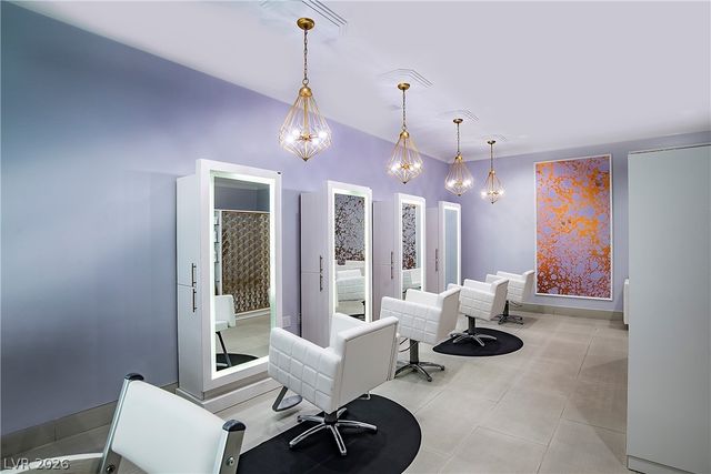 2000 North Fashion Show Drive 4010, Las Vegas, NV 89109