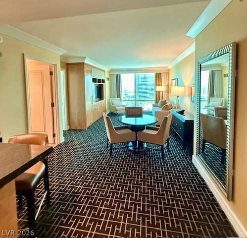 2000 North Fashion Show Drive 4010, Las Vegas, NV 89109