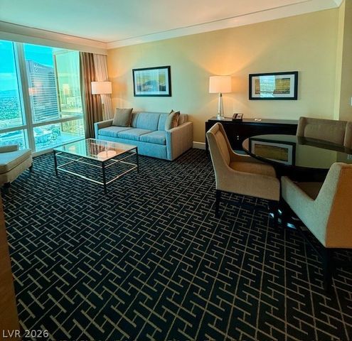 2000 North Fashion Show Drive 4010, Las Vegas, NV 89109