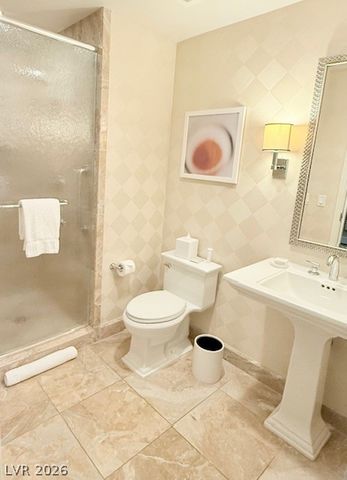 2000 North Fashion Show Drive 4010, Las Vegas, NV 89109