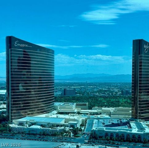 2000 North Fashion Show Drive 4010, Las Vegas, NV 89109