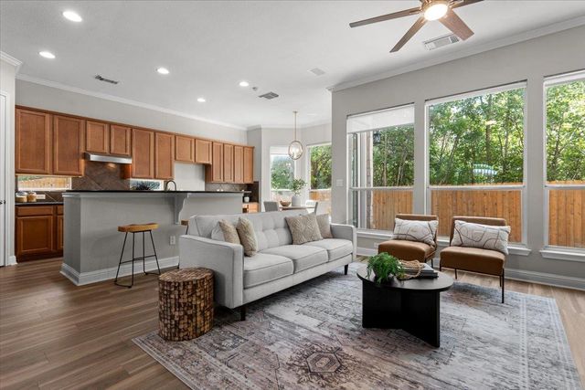 15300 Interlachen DR, Austin, TX 78717