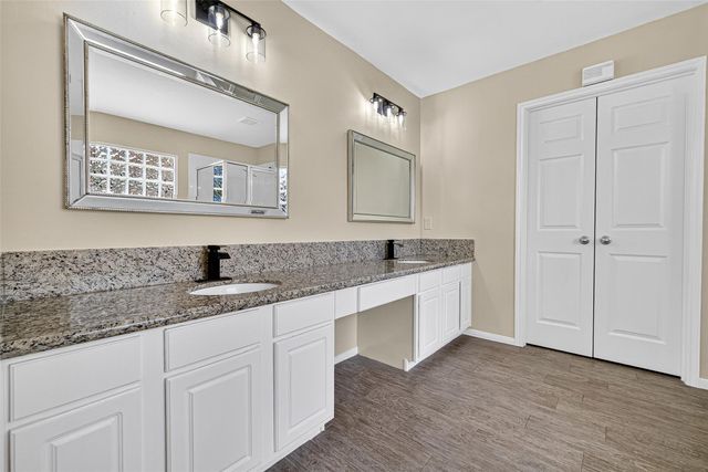 4202 Maurice Way, Stafford, TX 77477