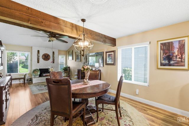 1700 Ashe Road 36, Bakersfield, CA 93309