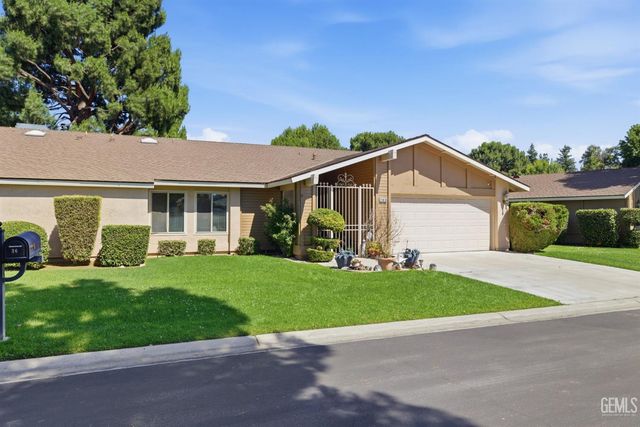 1700 Ashe Road 36, Bakersfield, CA 93309