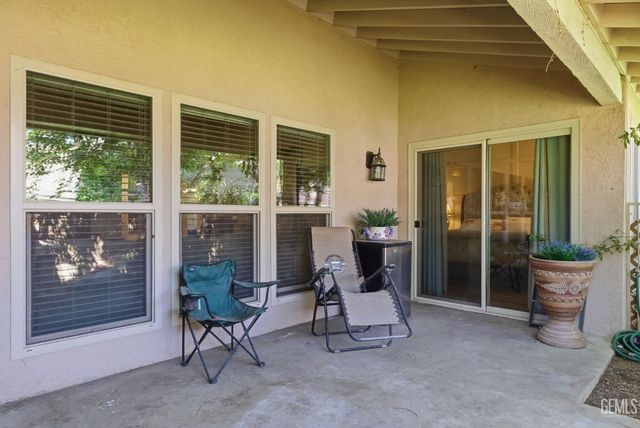 1700 Ashe Road 36, Bakersfield, CA 93309