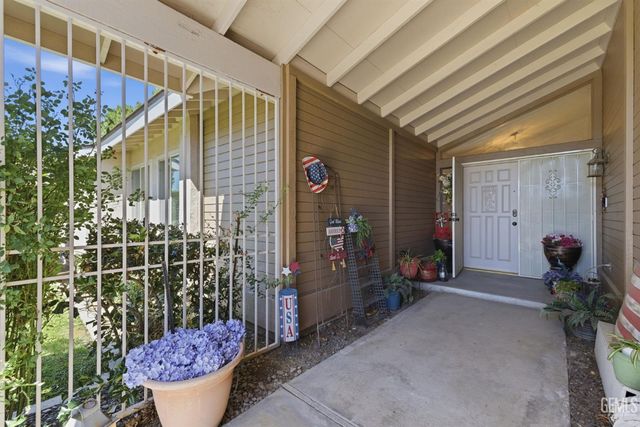 1700 Ashe Road 36, Bakersfield, CA 93309
