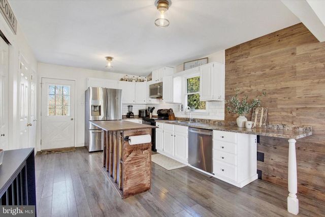 3 HOWARD DR, East Berlin, PA 17316