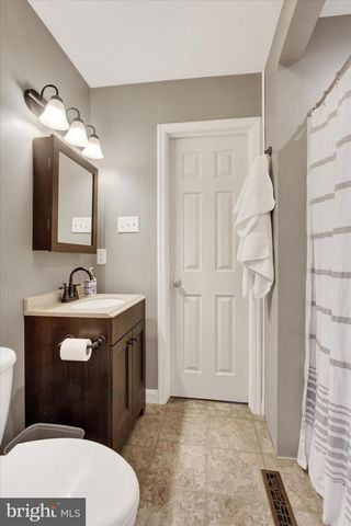 3 HOWARD DR, East Berlin, PA 17316