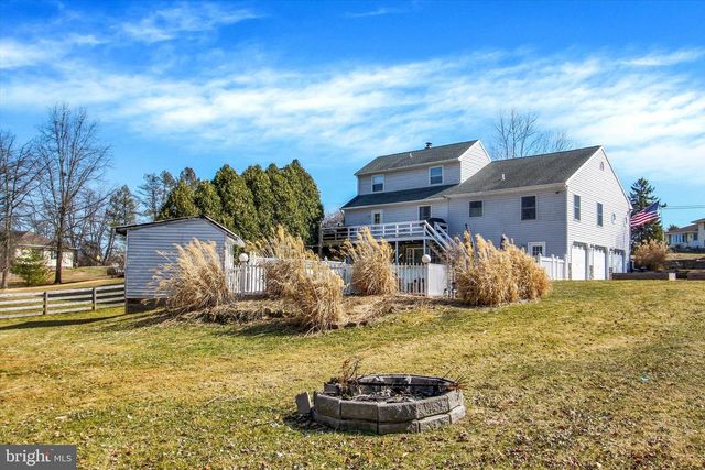 3 HOWARD DR, East Berlin, PA 17316