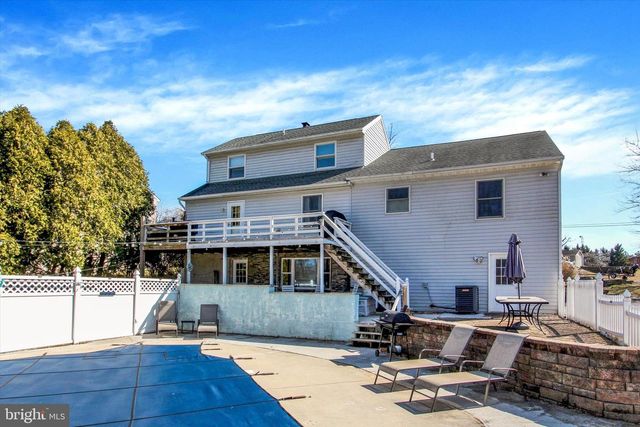 3 HOWARD DR, East Berlin, PA 17316