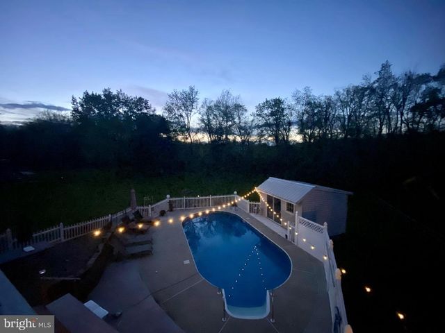 3 HOWARD DR, East Berlin, PA 17316