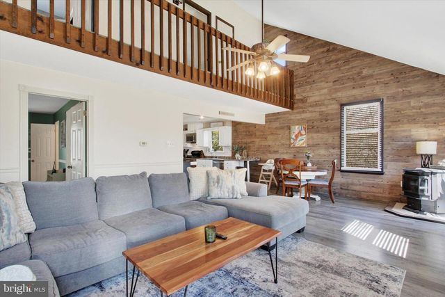 3 HOWARD DR, East Berlin, PA 17316