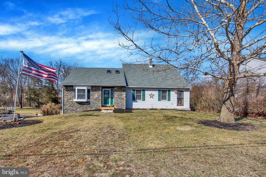 3 HOWARD DR, East Berlin, PA 17316
