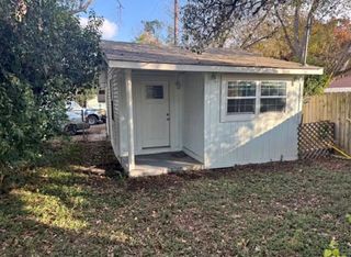 3207 Burleson DR 1, Austin, TX 78741