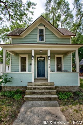 124 E 17th Street, Holland, MI 49423
