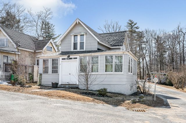 2 Lakeview Ave, Sterling, MA 01564