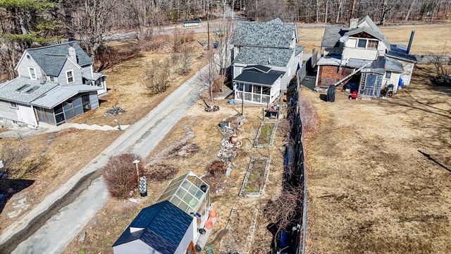 2 Lakeview Ave, Sterling, MA 01564