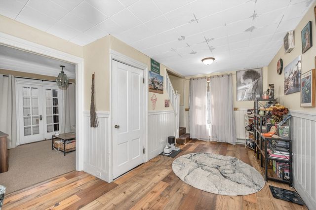 2 Lakeview Ave, Sterling, MA 01564