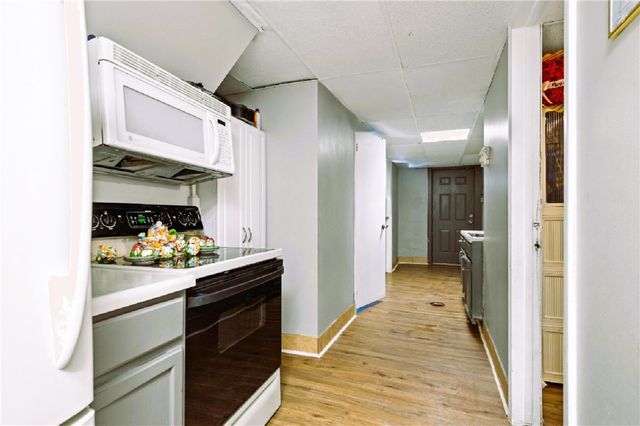 238 Shadyhill Rd, Pittsburgh, PA 15205