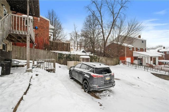 238 Shadyhill Rd, Pittsburgh, PA 15205