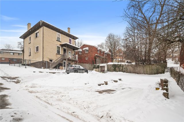 238 Shadyhill Rd, Pittsburgh, PA 15205