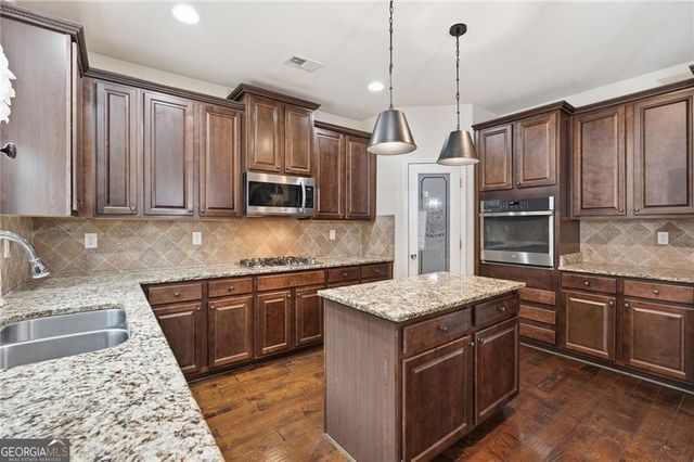 12090 Centerra Drive, Hampton, GA 30228