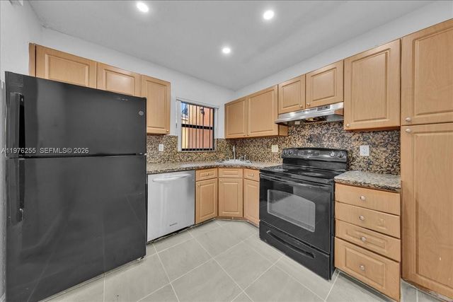 3814 Coral Tree Cir 3814, Coconut Creek, FL 33073