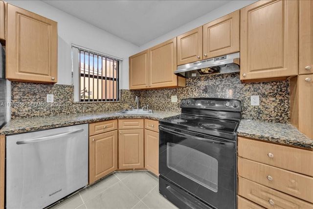 3814 Coral Tree Cir 3814, Coconut Creek, FL 33073