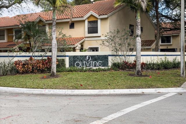 3814 Coral Tree Cir 3814, Coconut Creek, FL 33073