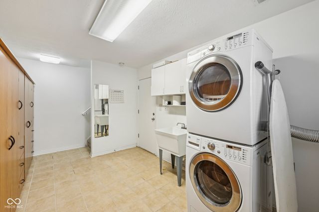 3052 Skylar Lane, Indianapolis, IN 46208