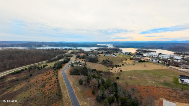 107 Roaming Fawn Drive, Rockwood, TN 37854