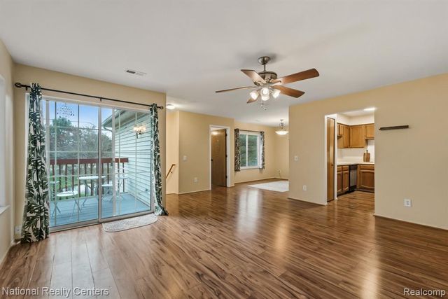 924 Saybrook Drive, Waterford, MI 48327