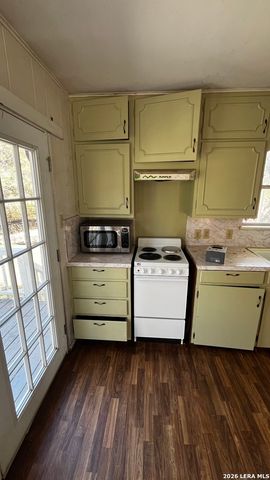 535 Twin Elm, Canyon Lake, TX 78133