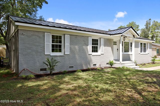 1888 Pony Farm Road, Jacksonville, NC 28540