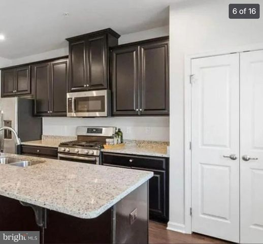 164 MULBERRY DR, Malvern, PA 19355