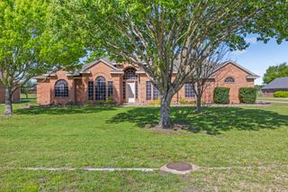 560 Glenn Lane, Red Oak, TX 75154