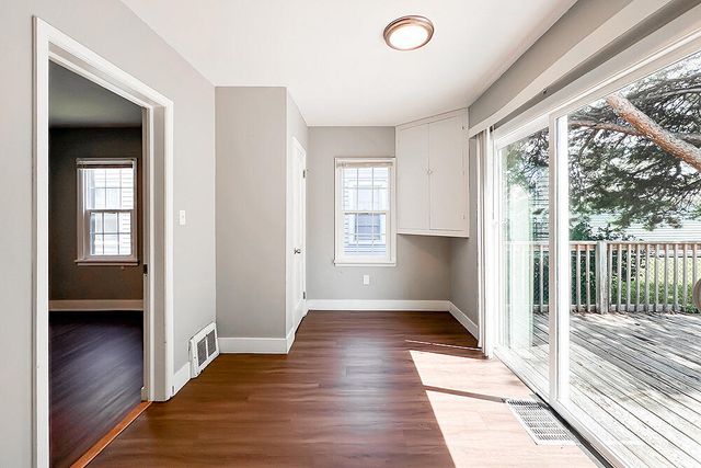 3015 AVE G, Council Bluffs, IA 51501