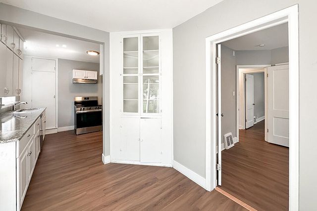 3015 AVE G, Council Bluffs, IA 51501