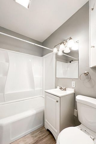 3015 AVE G, Council Bluffs, IA 51501