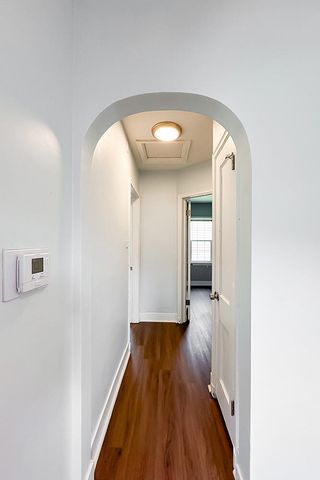 3015 AVE G, Council Bluffs, IA 51501