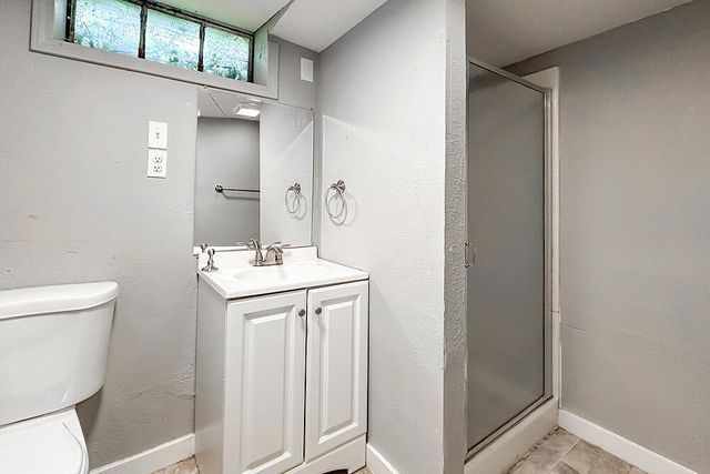 3015 AVE G, Council Bluffs, IA 51501