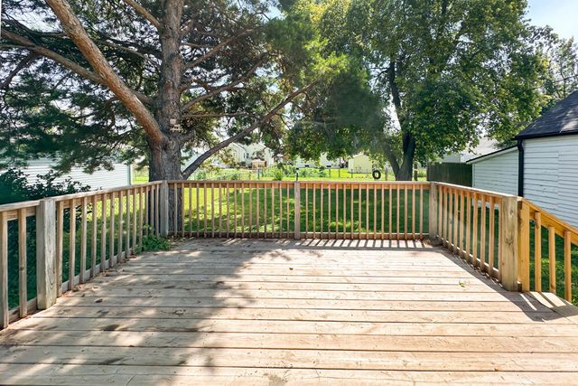 3015 AVE G, Council Bluffs, IA 51501