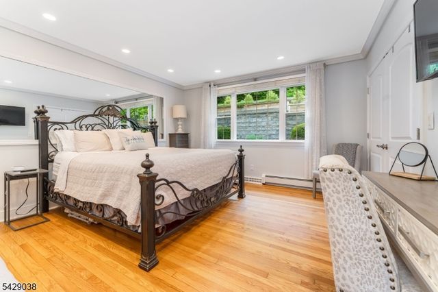 235 Hudson Ave, Hopatcong Boro, NJ 07843