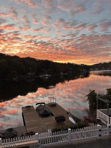 235 Hudson Ave, Hopatcong Boro, NJ 07843