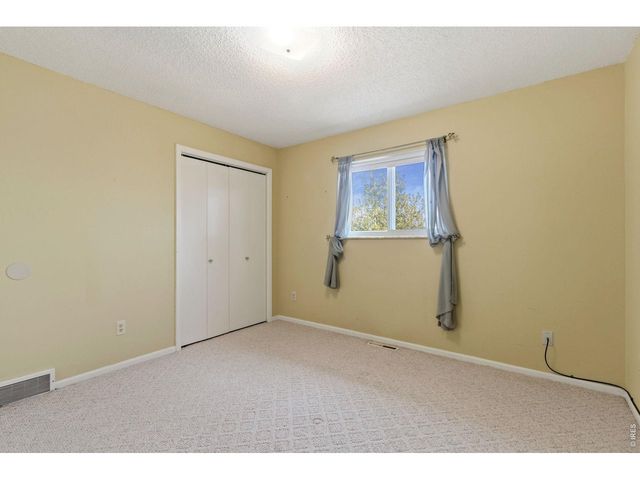 2318 Derby Hill Dr, Loveland, CO 80537